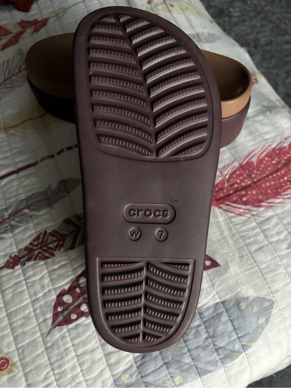 Crocs Dylan Clogs - Picture 2 of 2